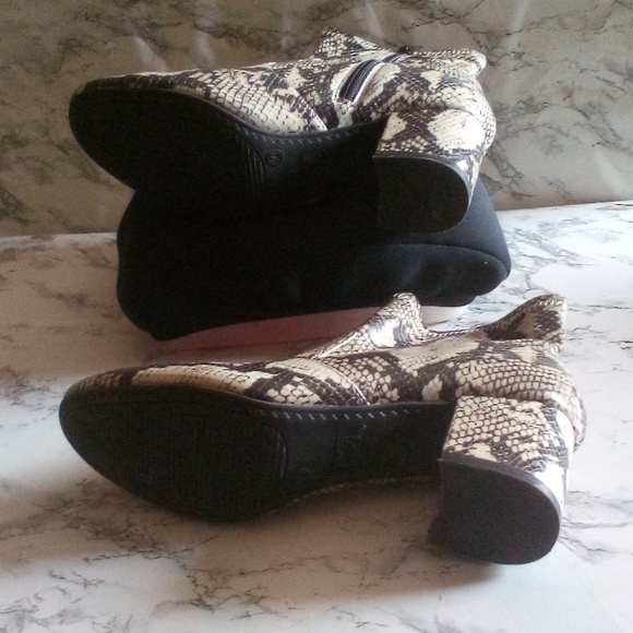 Time and Tru Women's Faux Snakeskin Heeled Ankle Boots Size 10 - Picture 5 of 10